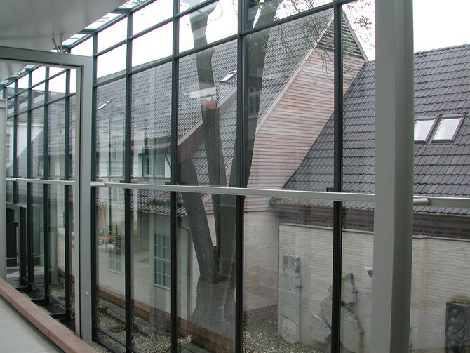 Das Konventsgebäude von der Museumsstraße aus 